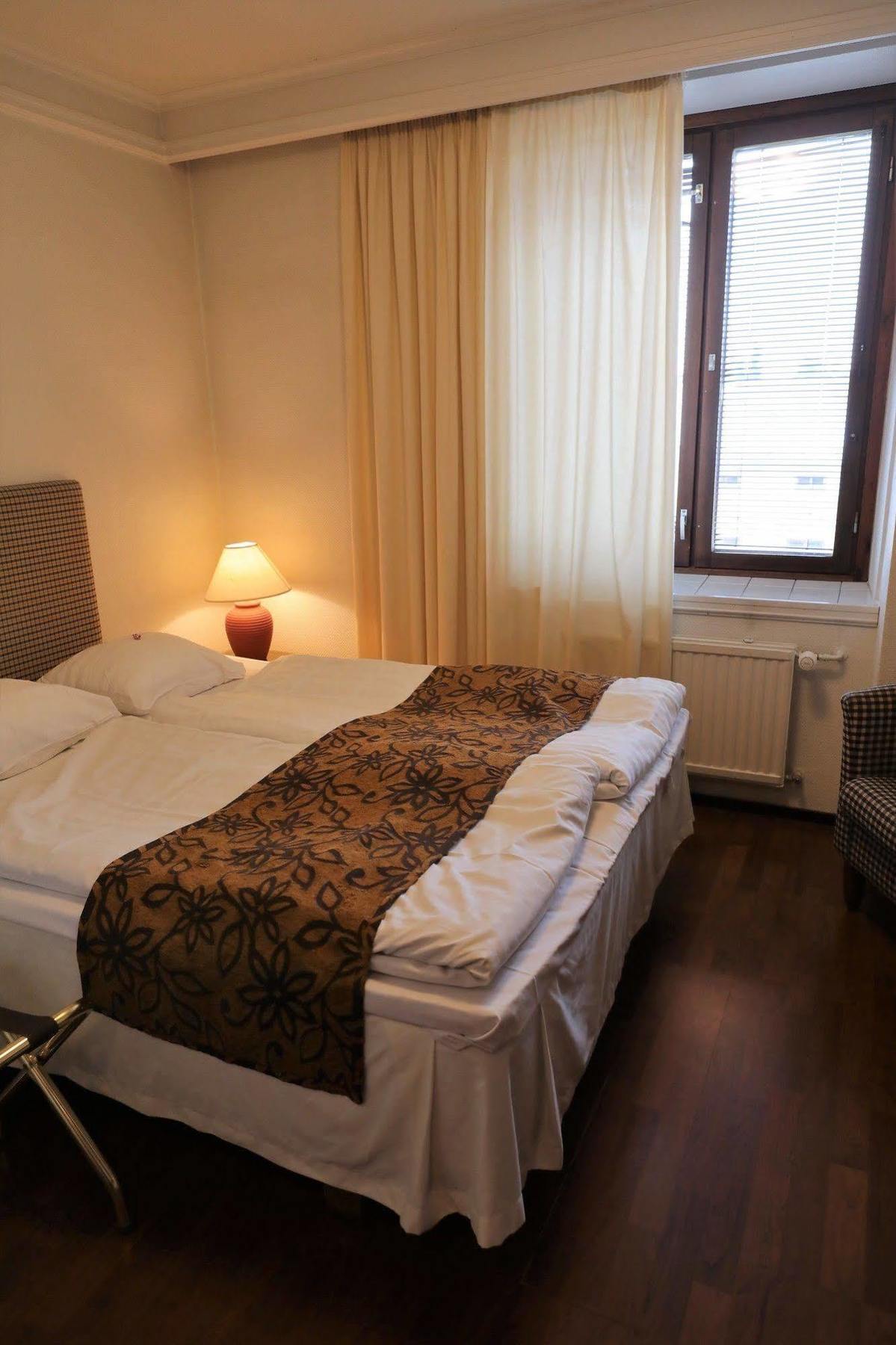 Hotel Seurahuone Kokkola  Bagian luar foto
