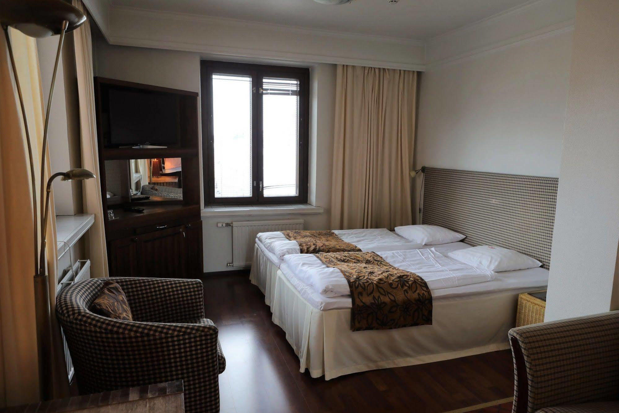 Hotel Seurahuone Kokkola  Bagian luar foto