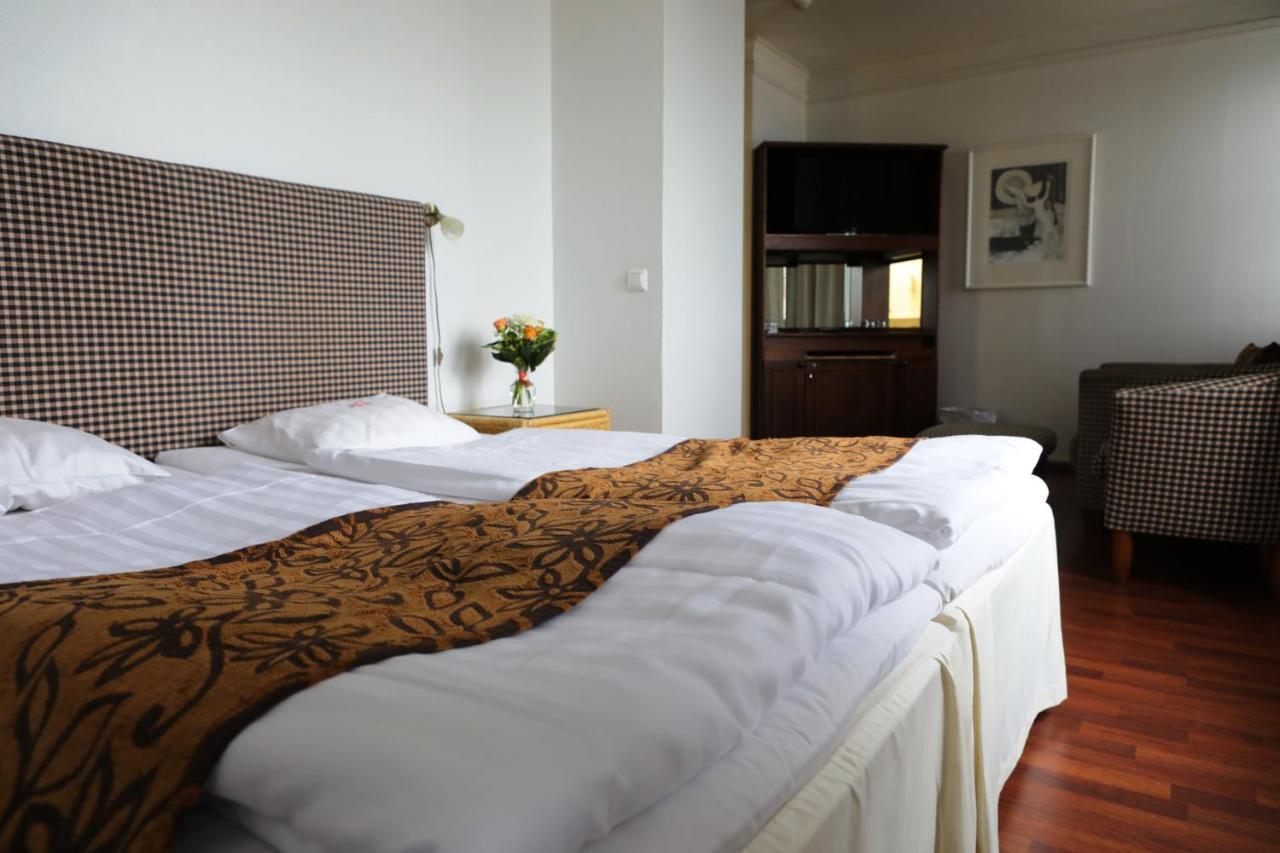 Hotel Seurahuone Kokkola  Bagian luar foto