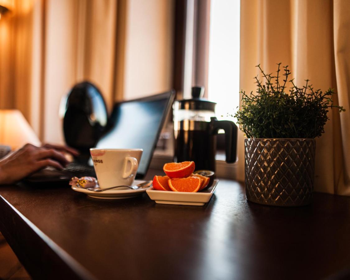 Hotel Seurahuone Kokkola  Bagian luar foto